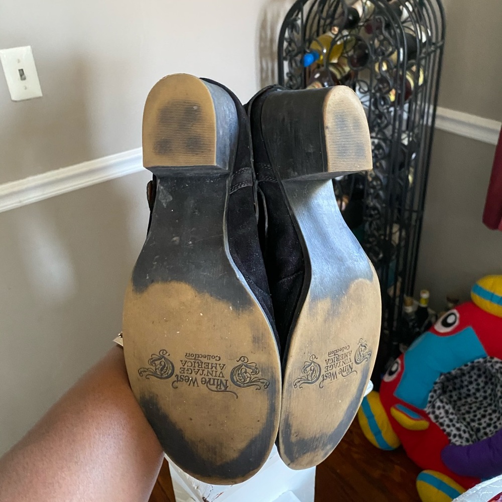 Suede boots